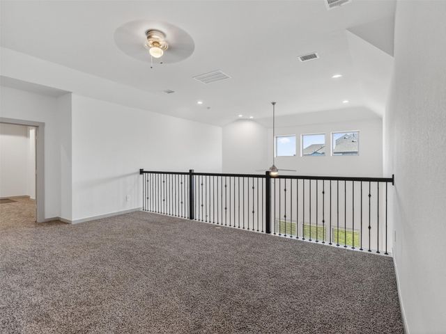 818 Kingwood Drive, League City, TX 77573