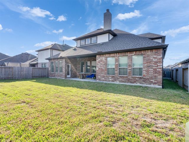 818 Kingwood Drive, League City, TX 77573