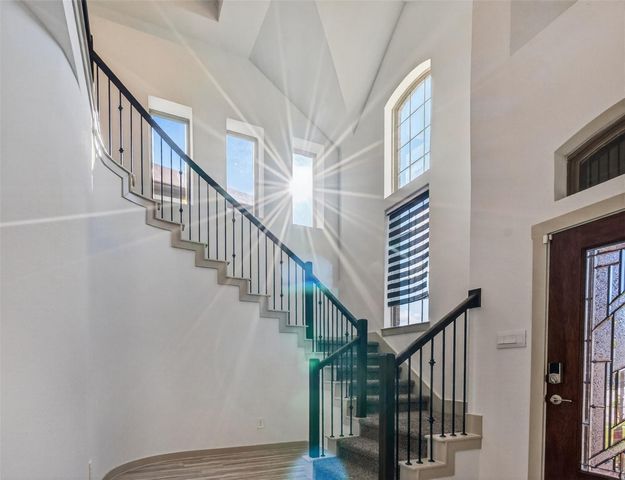 818 Kingwood Drive, League City, TX 77573