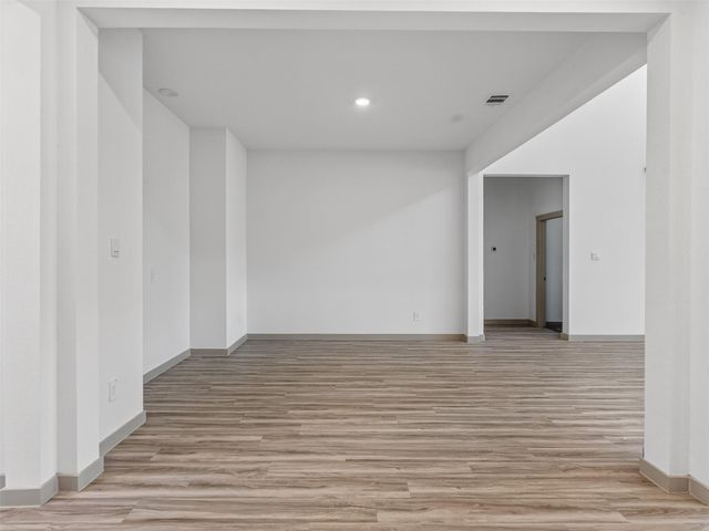 818 Kingwood Drive, League City, TX 77573