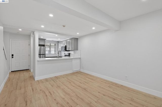 6341 Joaquin Murieta Ave C, Newark, CA 94560