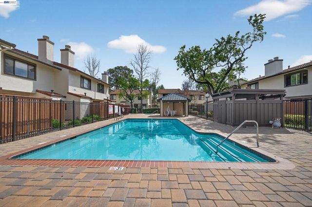 6341 Joaquin Murieta Ave C, Newark, CA 94560