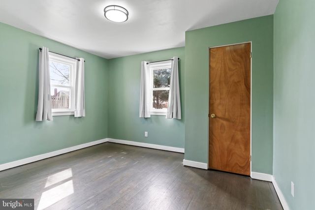 5002 COLORADO AVE, Harrisburg, PA 17109