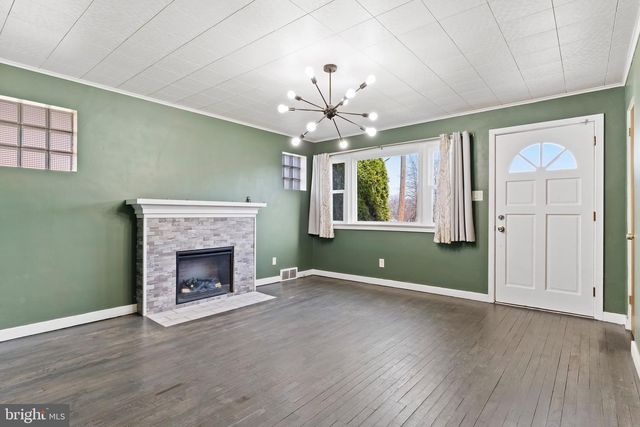 5002 COLORADO AVE, Harrisburg, PA 17109