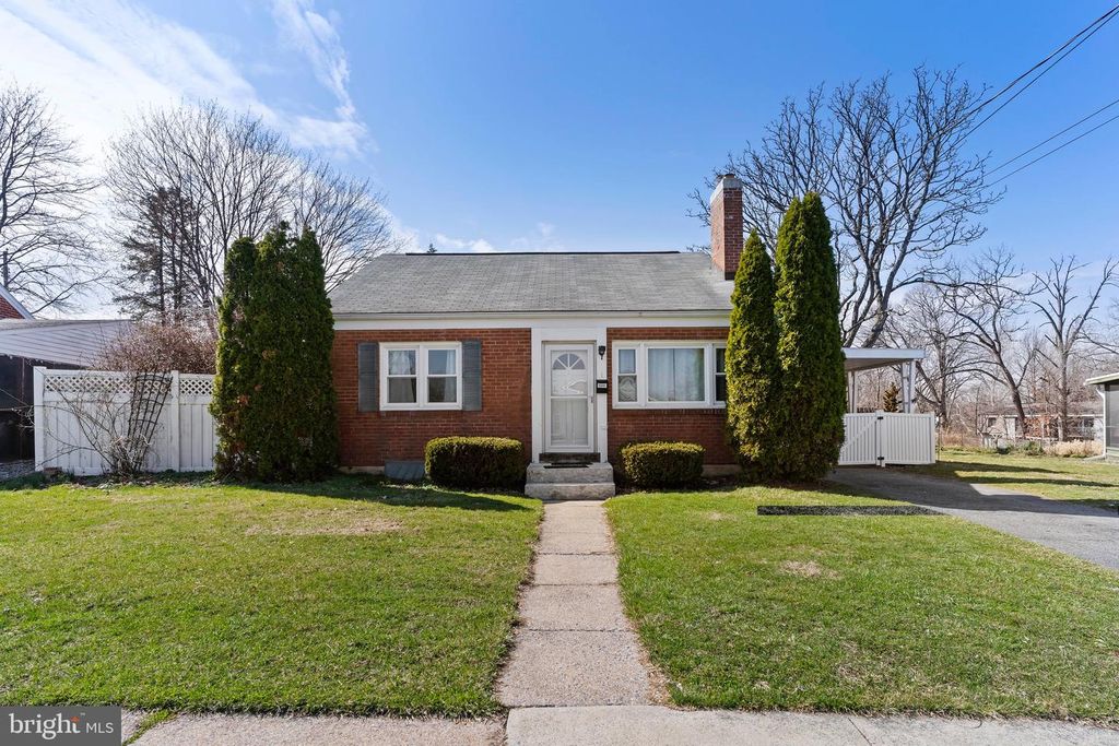 5002 COLORADO AVE, Harrisburg, PA 17109