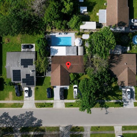 1341 FOXWOOD DRIVE, Lutz, FL 33549