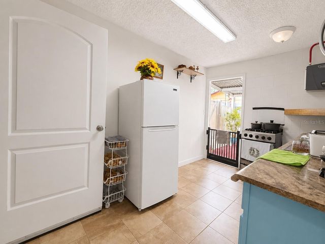 1341 FOXWOOD DRIVE, Lutz, FL 33549