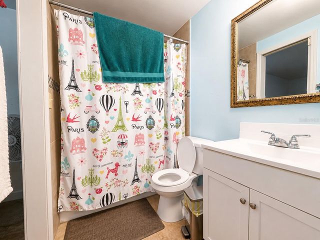 1341 FOXWOOD DRIVE, Lutz, FL 33549