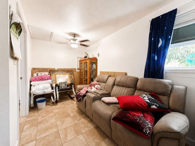 1341 FOXWOOD DRIVE, Lutz, FL 33549