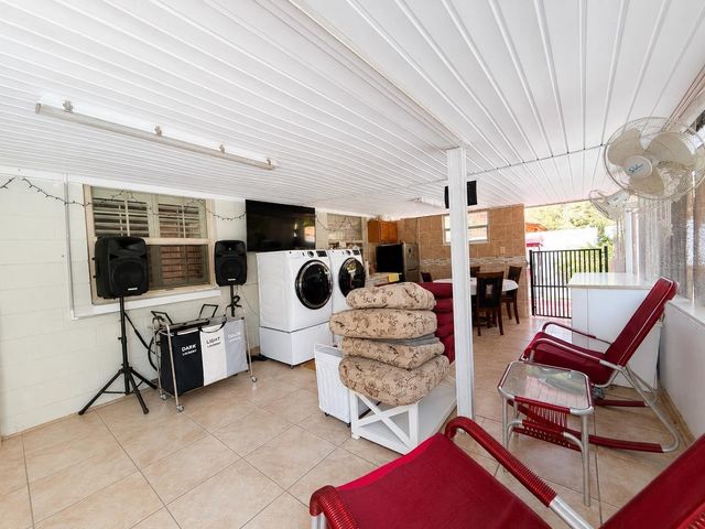 1341 FOXWOOD DRIVE, Lutz, FL 33549