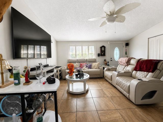 1341 FOXWOOD DRIVE, Lutz, FL 33549