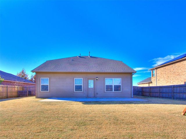 2408 Ressie Lane, Yukon, OK 73099