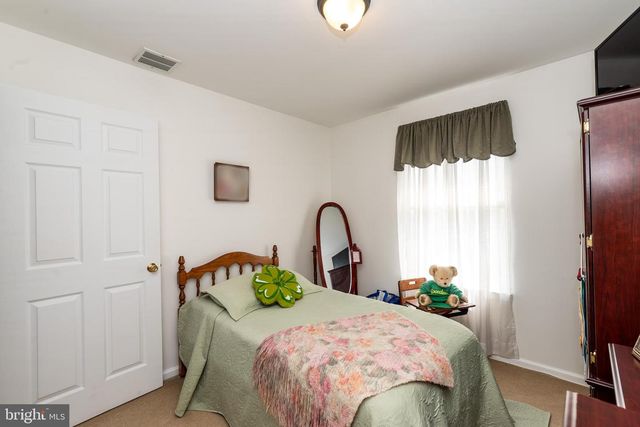 2201 MUSTEREL LN, Vineland, NJ 08361