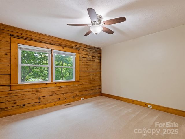 24 Katydid Lane, Maggie Valley, NC 28751