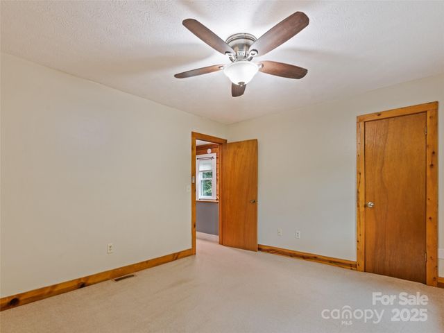 24 Katydid Lane, Maggie Valley, NC 28751