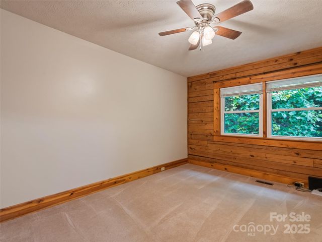 24 Katydid Lane, Maggie Valley, NC 28751
