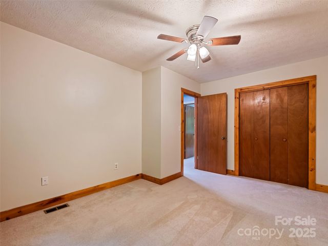 24 Katydid Lane, Maggie Valley, NC 28751