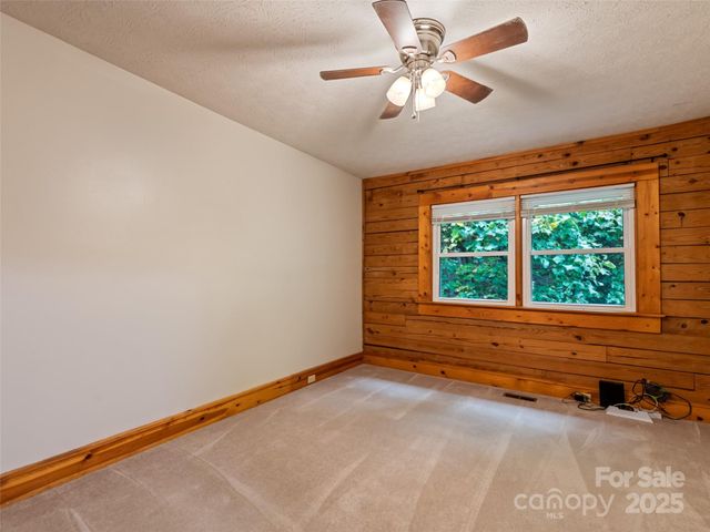 24 Katydid Lane, Maggie Valley, NC 28751