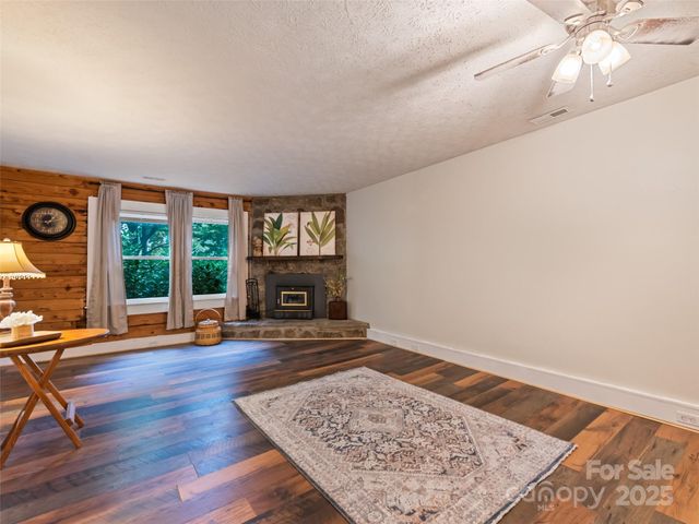 24 Katydid Lane, Maggie Valley, NC 28751