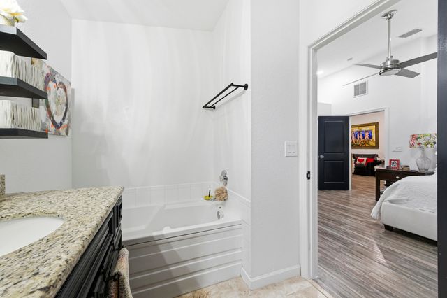 340 Hammocks Trail, Greenacres, FL 33413