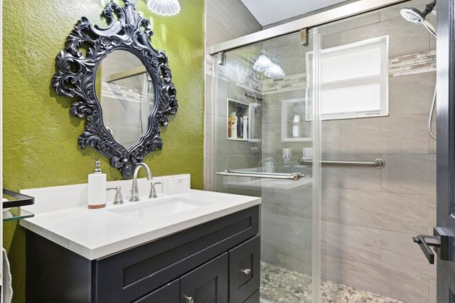 340 Hammocks Trail, Greenacres, FL 33413