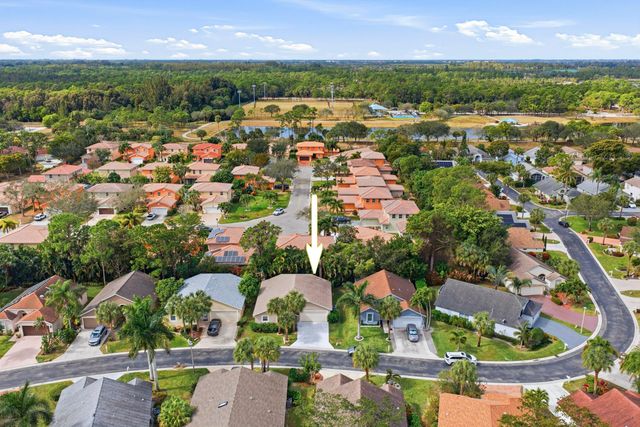 340 Hammocks Trail, Greenacres, FL 33413