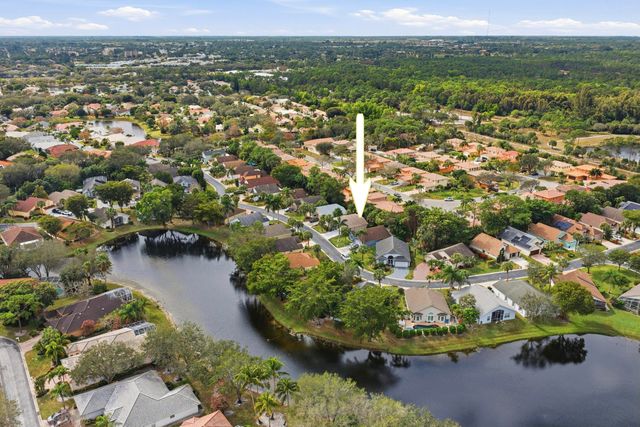 340 Hammocks Trail, Greenacres, FL 33413