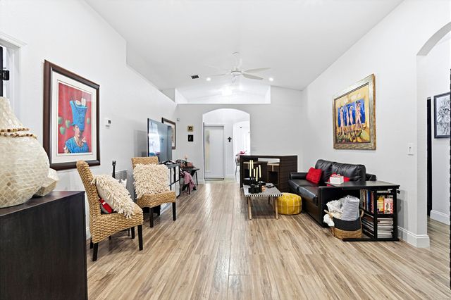 340 Hammocks Trail, Greenacres, FL 33413