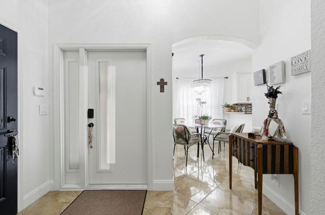 340 Hammocks Trail, Greenacres, FL 33413