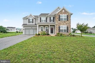101 BLUE MOUNTAIN BLVD, Carlisle, PA 17013