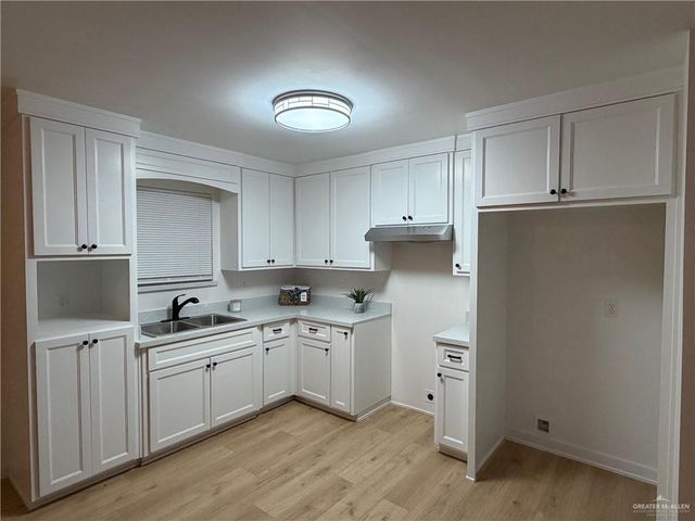 224 Contento Avenue, Donna, TX 78537