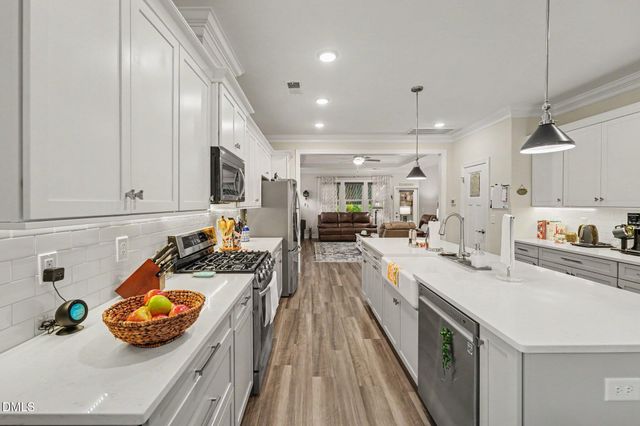 47 Swain Street, Clayton, NC 27527