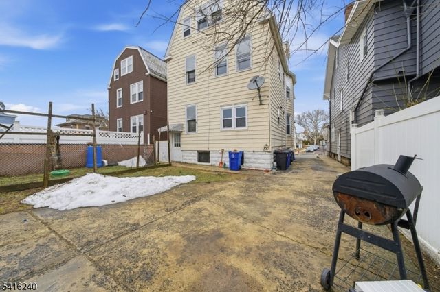 18 Rutland Ave, Kearny Town, NJ 07032