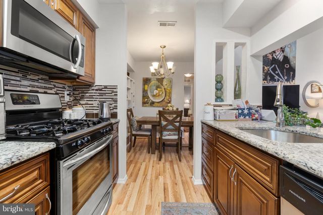 1302 ABERDEEN LN, Blackwood, NJ 08012