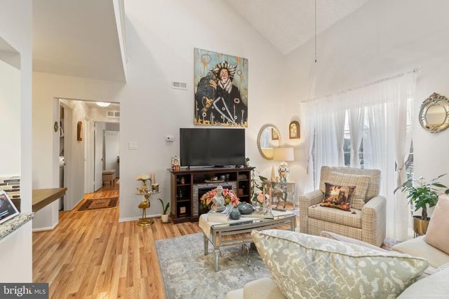 1302 ABERDEEN LN, Blackwood, NJ 08012