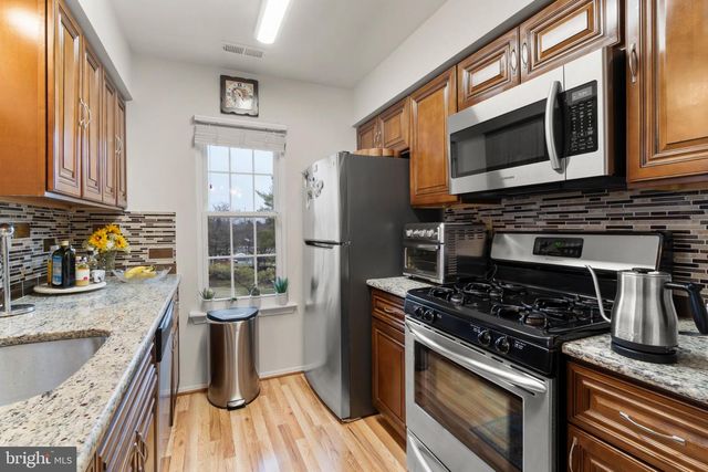 1302 ABERDEEN LN, Blackwood, NJ 08012