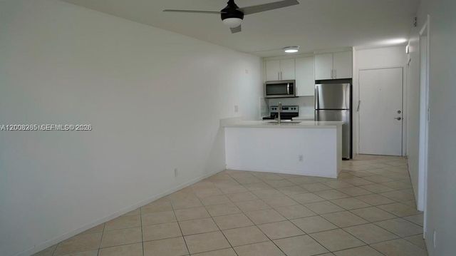 2771 Riverside Dr 405-A, Coral Springs, FL 33065