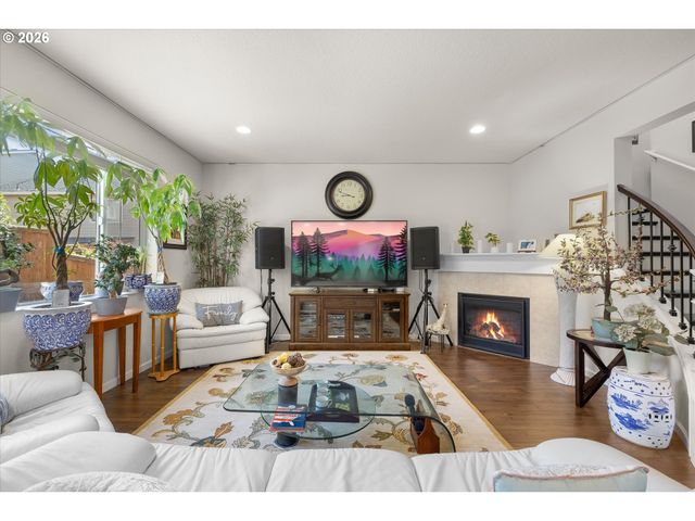 17366 Se BLACKBURN St, Damascus, OR 97089
