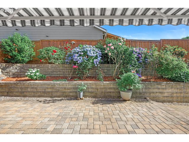 17366 Se BLACKBURN St, Damascus, OR 97089