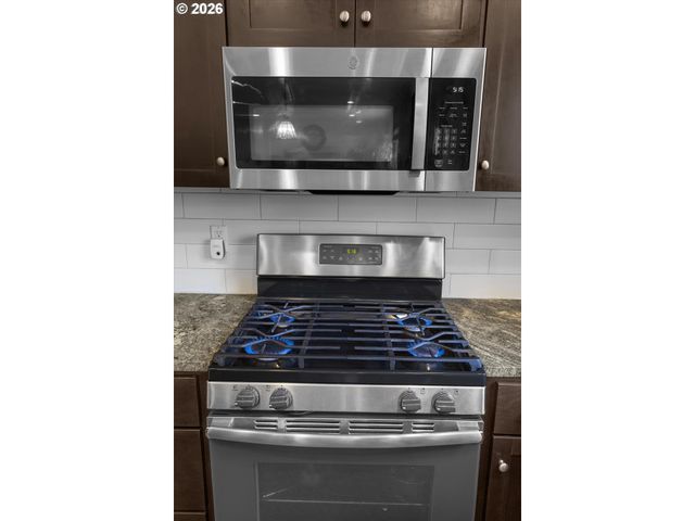 17366 Se BLACKBURN St, Damascus, OR 97089