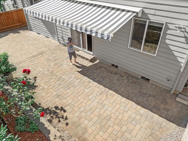 17366 Se BLACKBURN St, Damascus, OR 97089