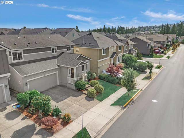 17366 Se BLACKBURN St, Damascus, OR 97089