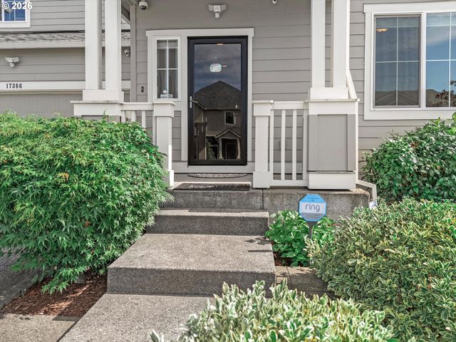 17366 Se BLACKBURN St, Damascus, OR 97089