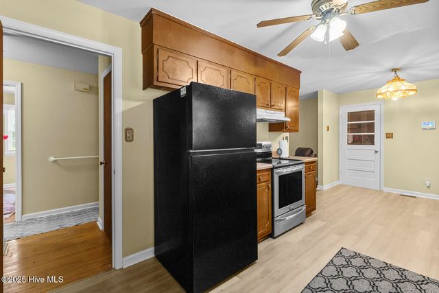 1 Lee Court, Jacksonville, NC 28546