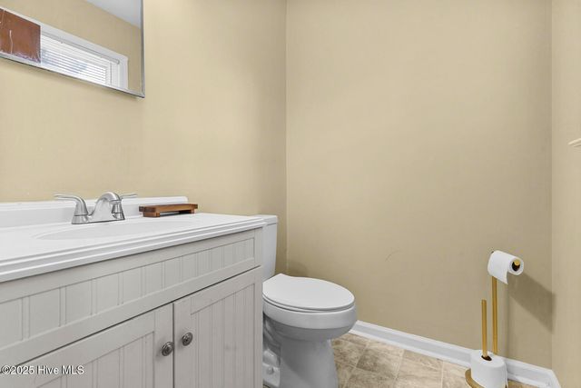 1 Lee Court, Jacksonville, NC 28546