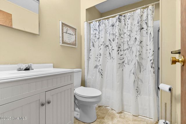 1 Lee Court, Jacksonville, NC 28546