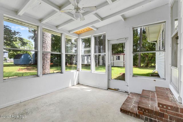 1 Lee Court, Jacksonville, NC 28546