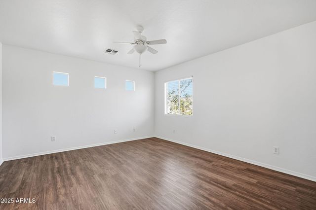 3040 W LOS GATOS Drive, Phoenix, AZ 85027