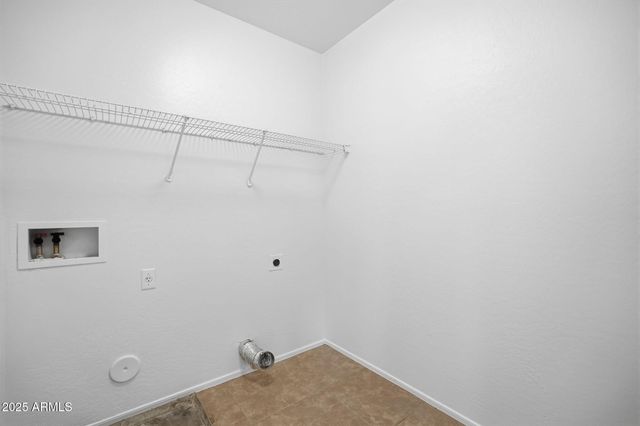 3040 W LOS GATOS Drive, Phoenix, AZ 85027