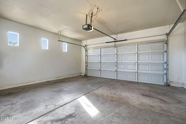 3040 W LOS GATOS Drive, Phoenix, AZ 85027